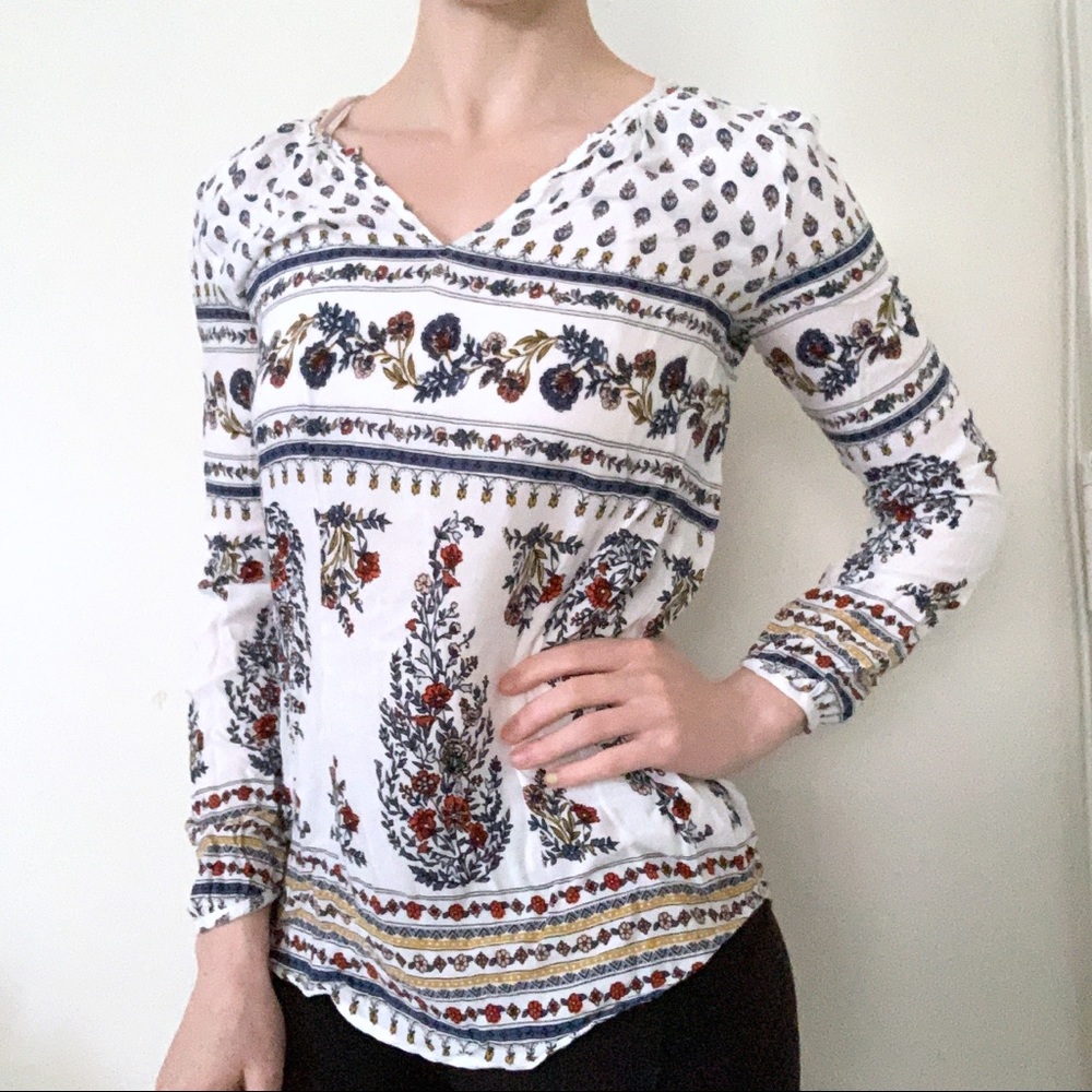 Old Navy floral cottagecore top white blue red yellow boho Bella Swan hippie Y2K